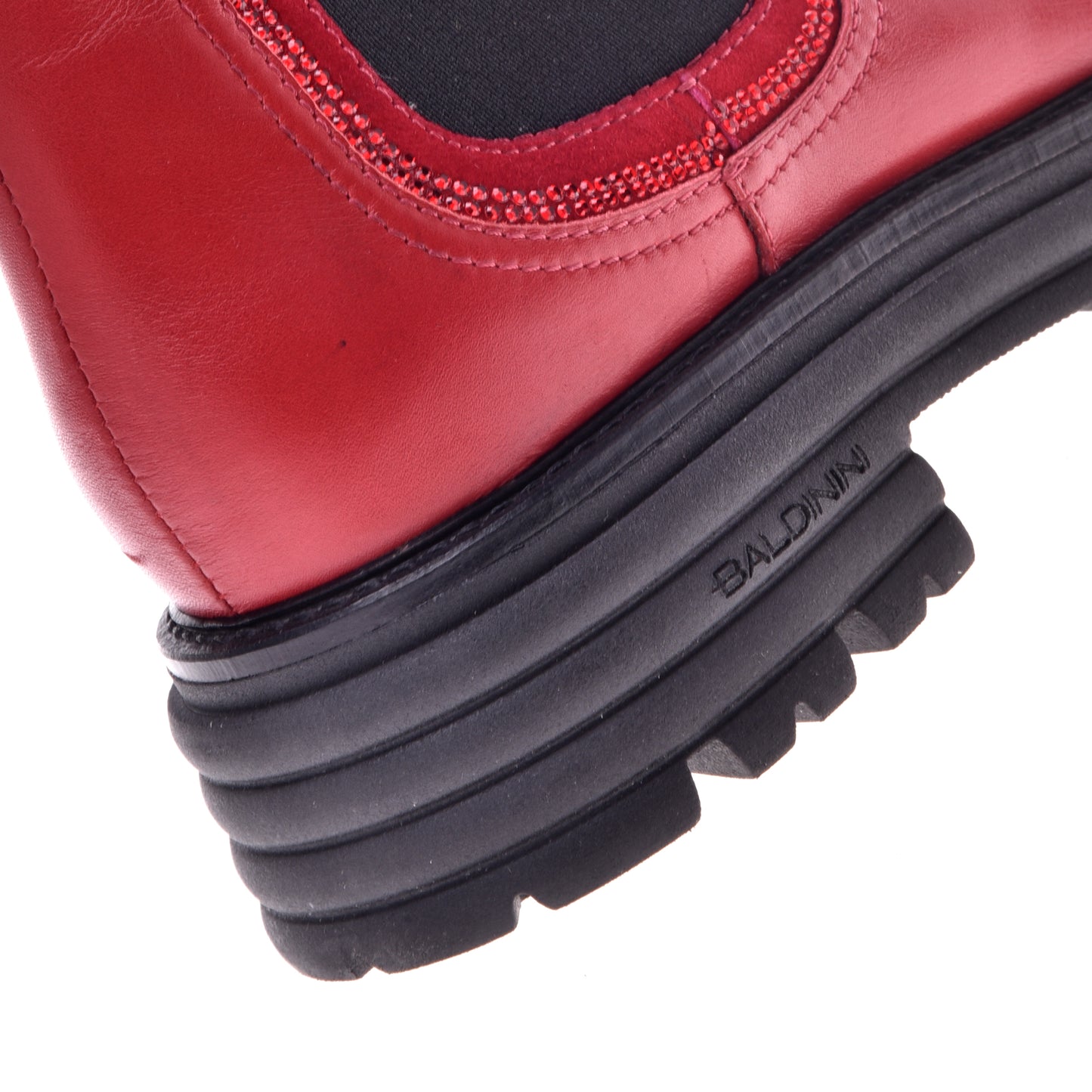 Red ankle boots in calfskin and elasticated fabric