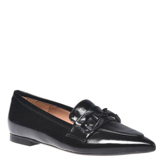 Ballerines en cuir verni noir