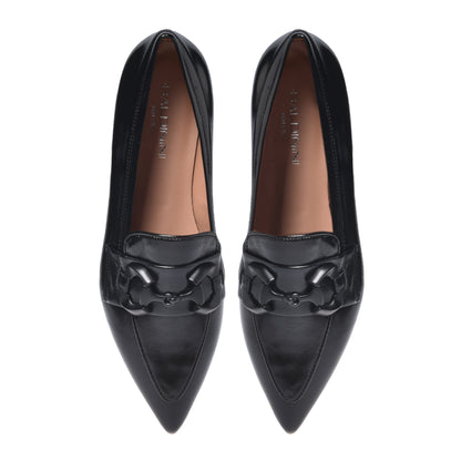 Ballerines en cuir verni noir