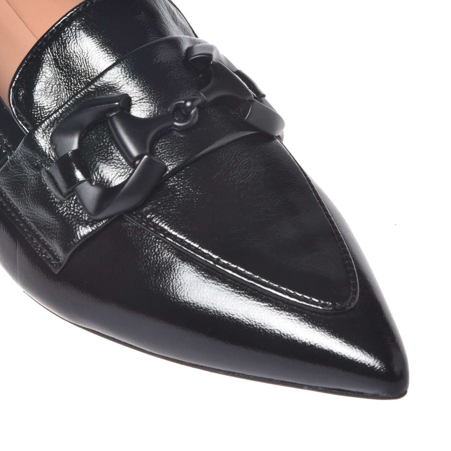 Ballerines en cuir verni noir