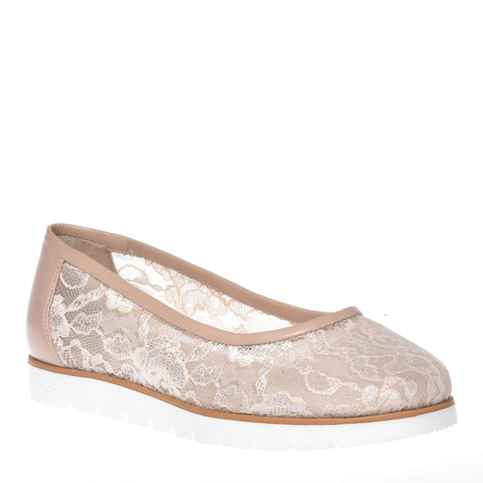 Ballerines en dentelle nude
