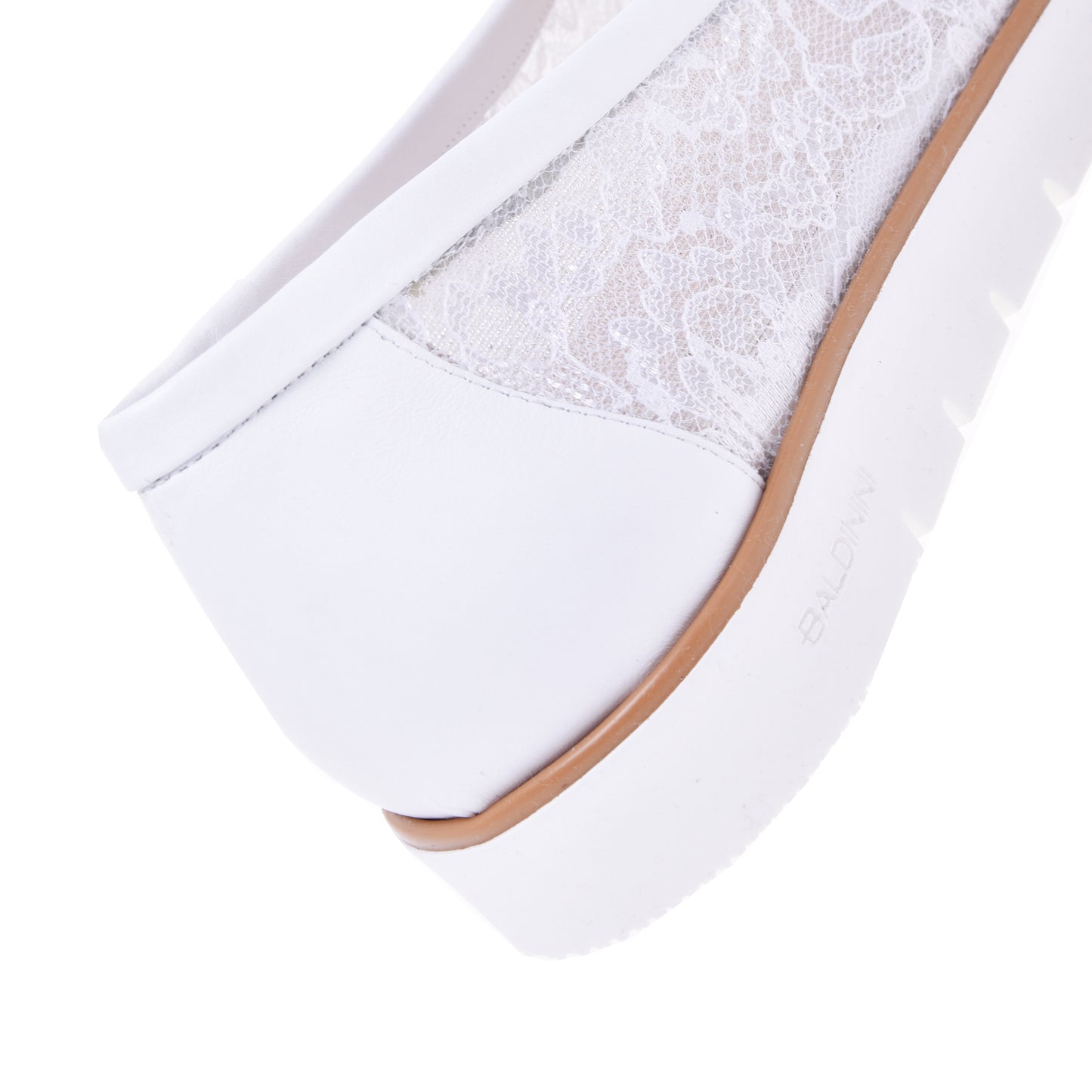 Ballerine en dentelle blanche