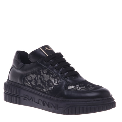 Sneakers noires en dentelle