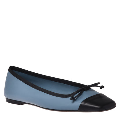 Ballerines en cuir nappa noir et bleu clair