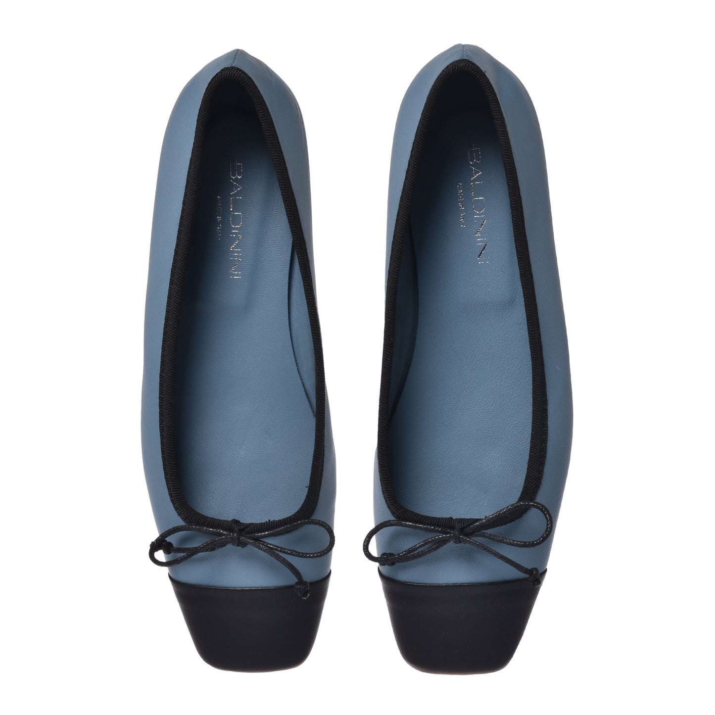 Ballerines en cuir nappa noir et bleu clair