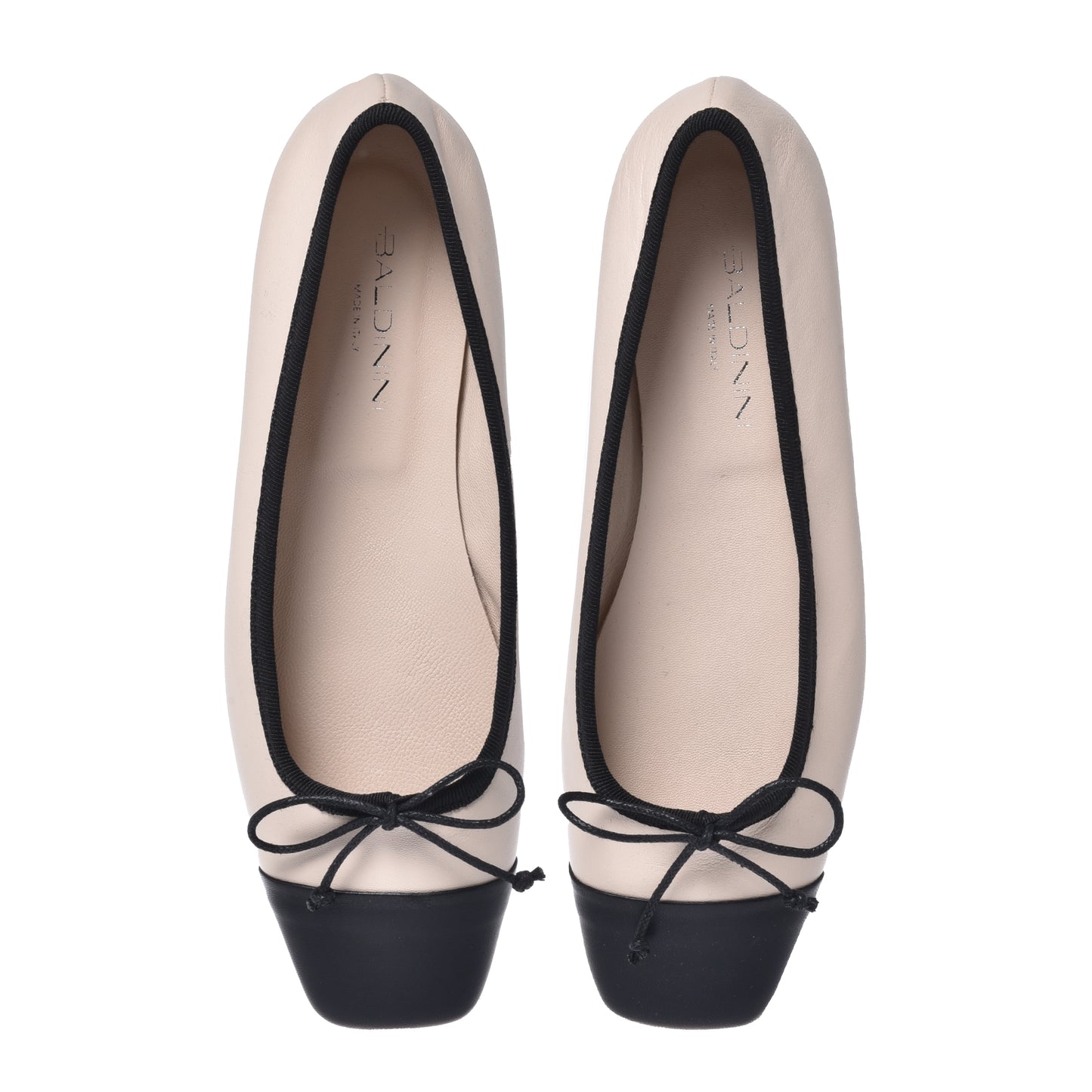 Ballerines en cuir nappa noir et beige