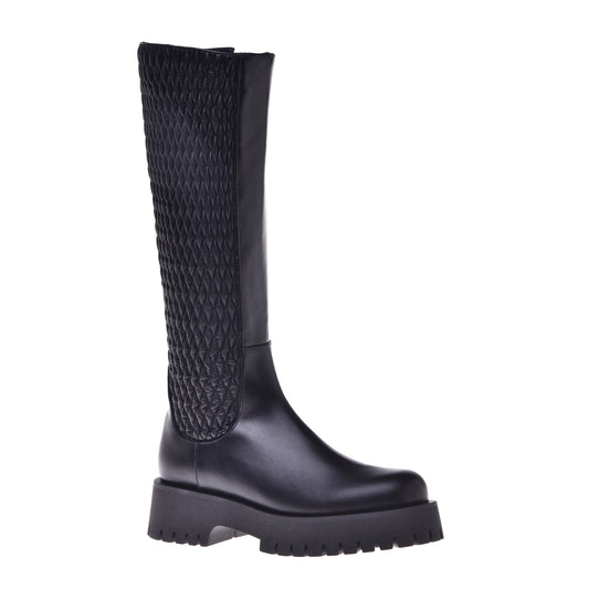 Boots in stretchy eco-nappa and black leather