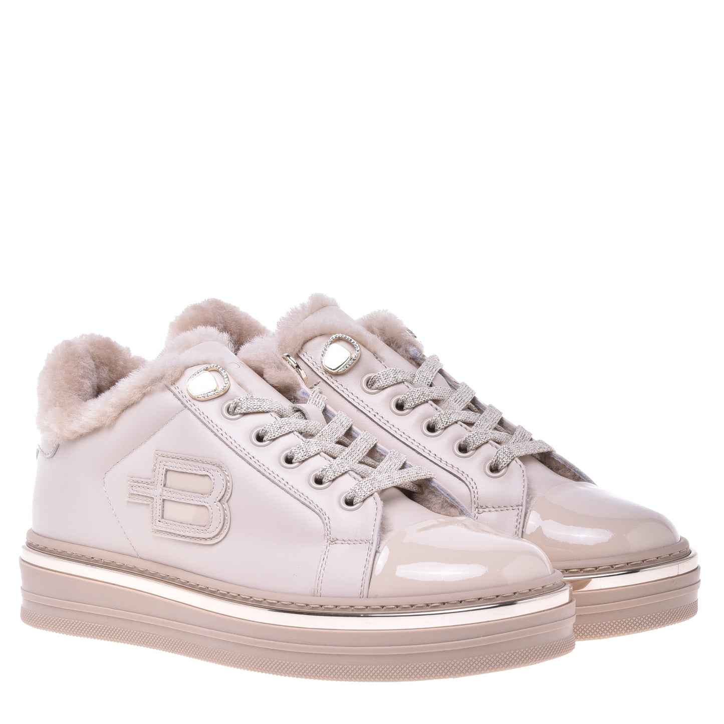 Baskets vernies en cuir vanille