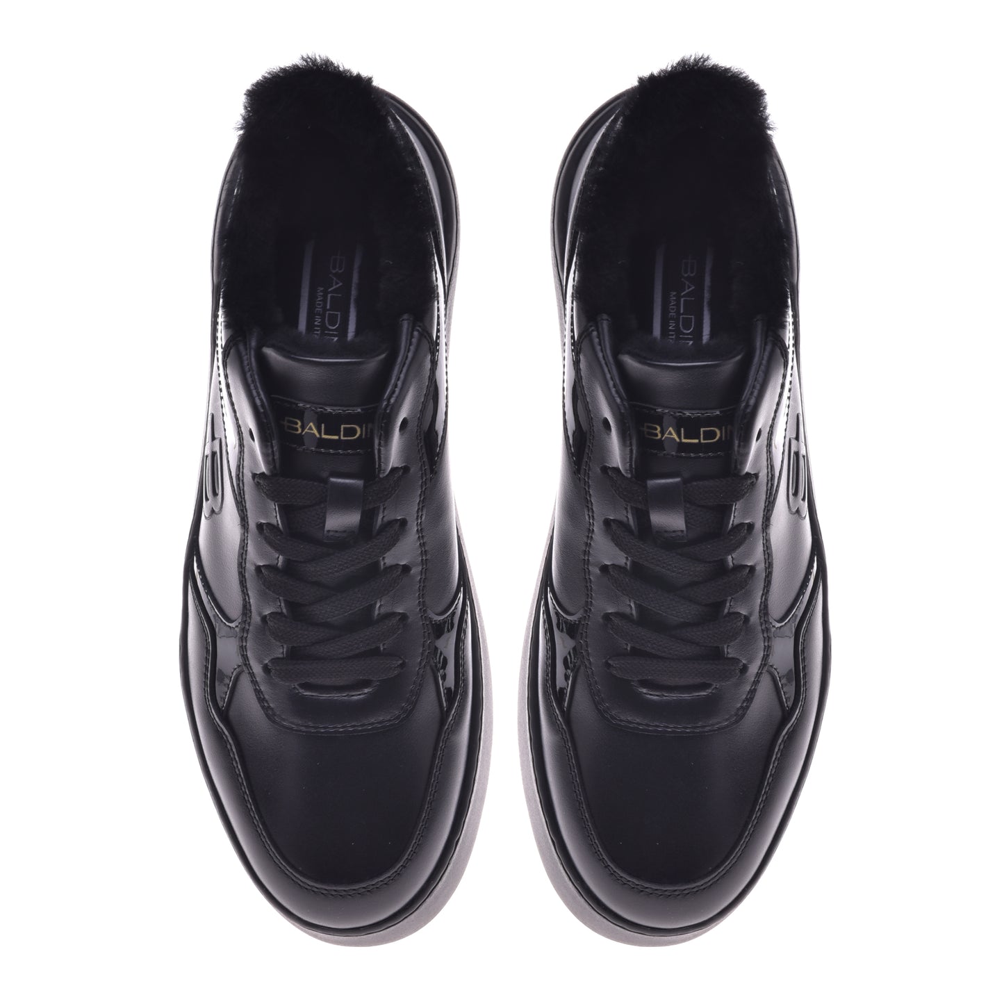 Baskets en cuir noir