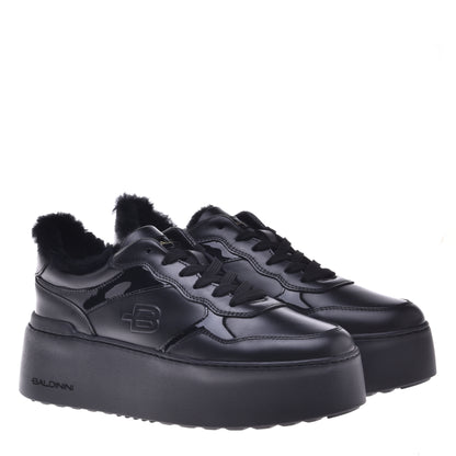 Baskets en cuir noir