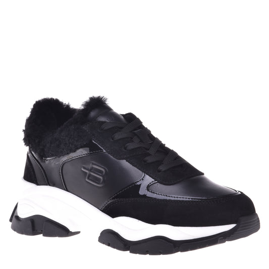 Baskets en daim et cuir noir