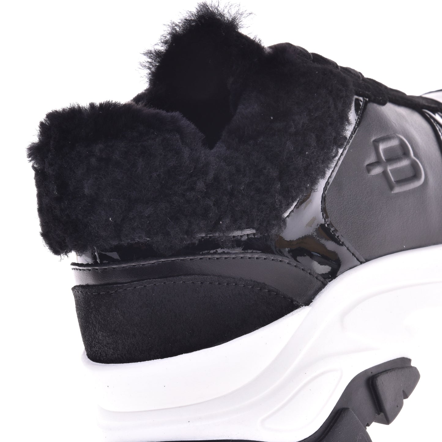 Baskets en daim et cuir noir