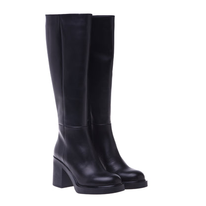 Bottes noires en cuir