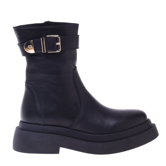 Bottines noires en cuir