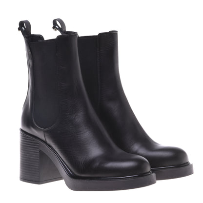 Bottines noires en cuir