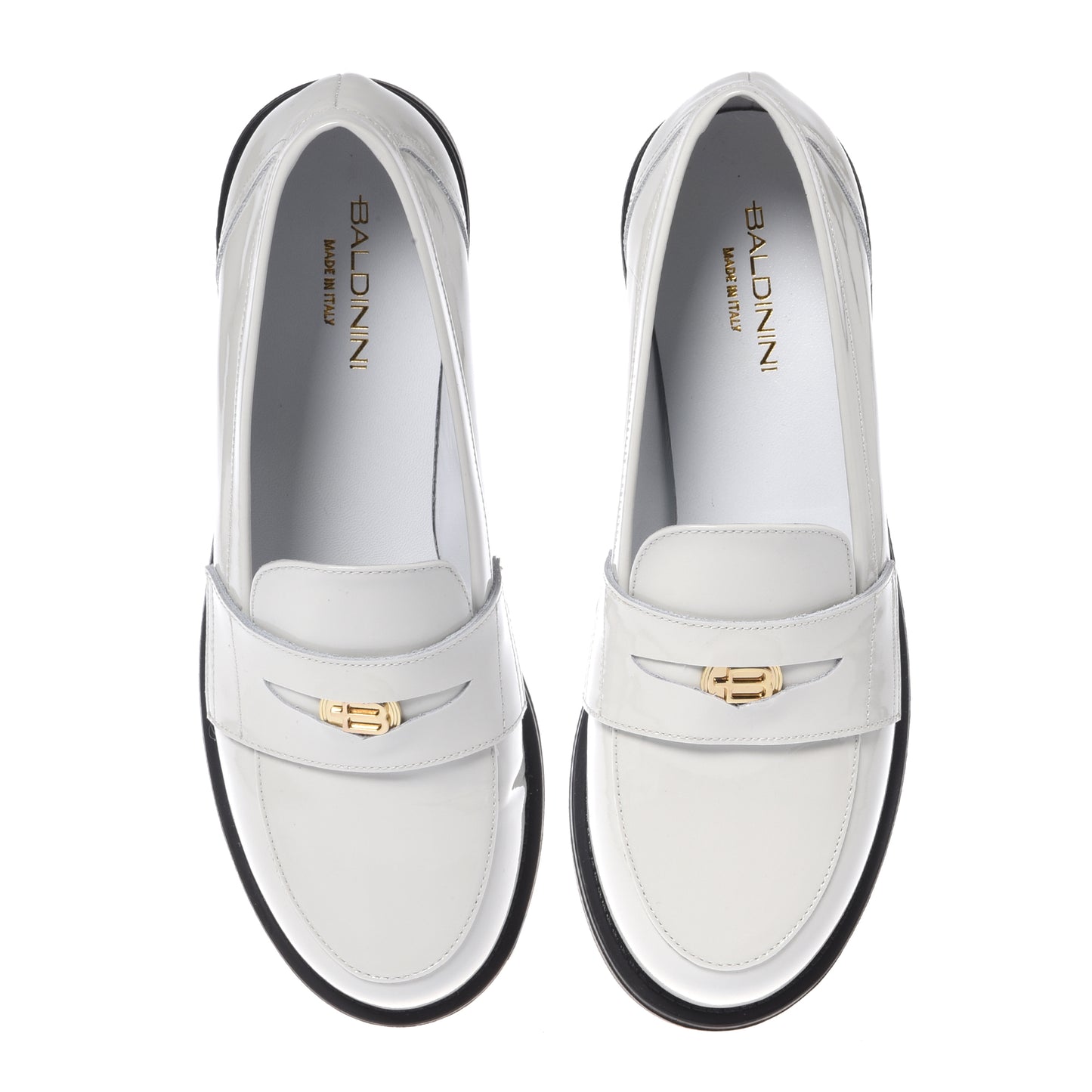 Mocassino in pelle verniciata bianco sporco