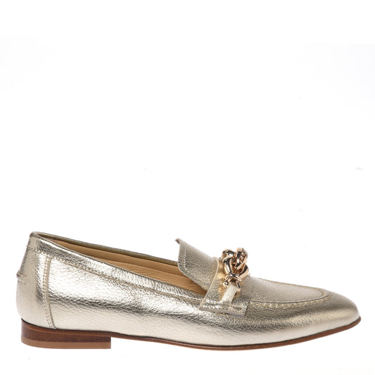 Mocassino in pelle martellata laminata oro chiaro