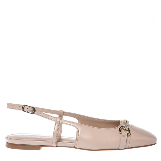 Slingback in patent leather and nude nappa