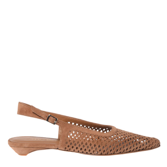 Slingback in pelle scamosciata traforata color cuoio