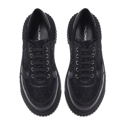 Sneaker en cuir et dentelle noir
