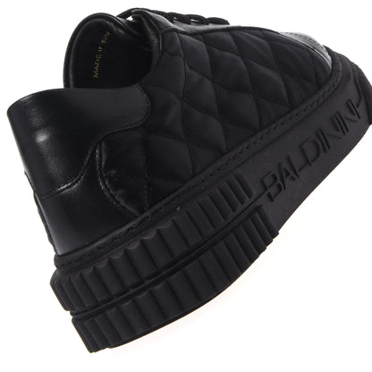 Sneaker en cuir noir et satin matelassé