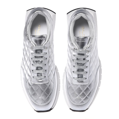 Sneaker en nappa laminé matelassé argent