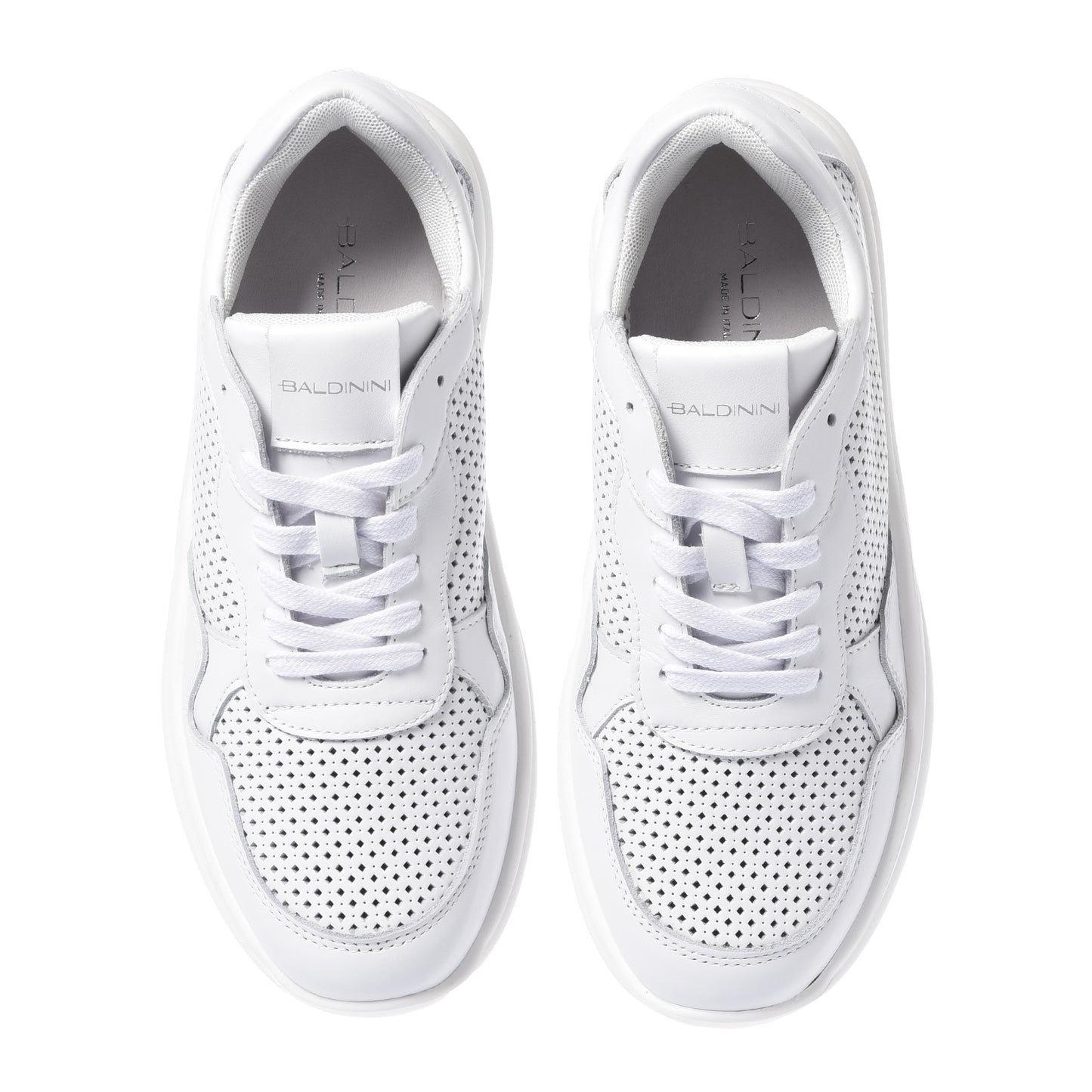 Sneaker en cuir perforé blanc