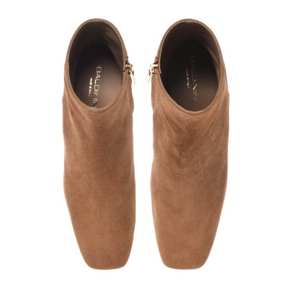 Stivaletto in pelle scamosciata