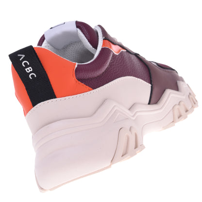 Baskets en simili cuir bordeaux
