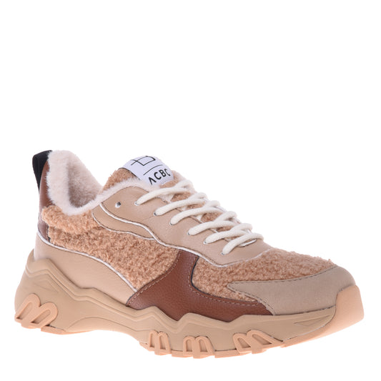Baskets en simili cuir beige