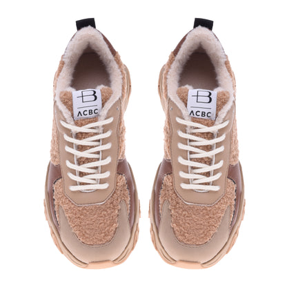 Baskets en simili cuir beige