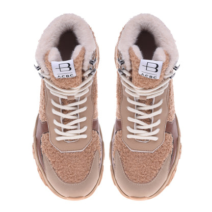 Baskets en simili cuir beige