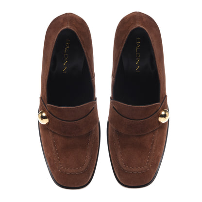 Mocassini con tacco in pelle scamosciata marrone