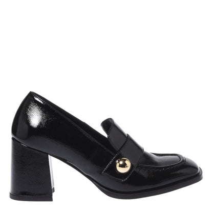 Black heeled loafers in naplak