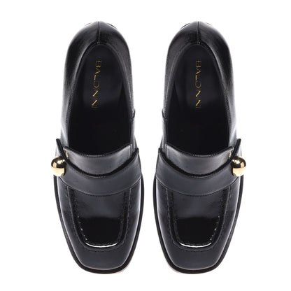 Black heeled loafers in naplak