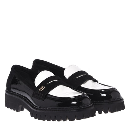 Mocassins noir et blanc en naplak