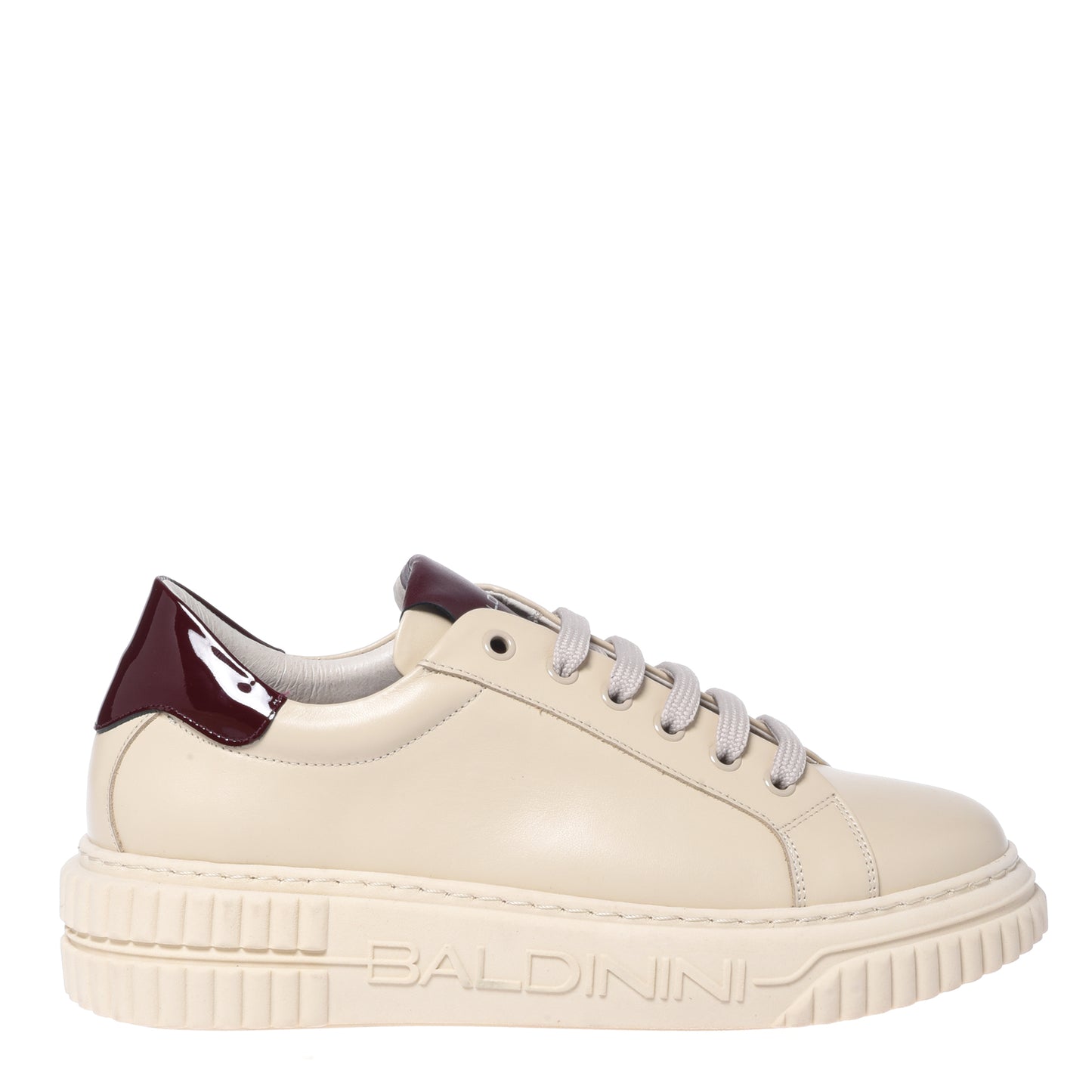 Vanilla leather and burgundy patent leather sneakers