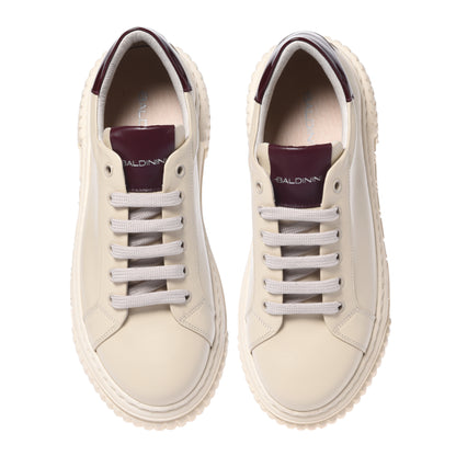 Vanilla leather and burgundy patent leather sneakers