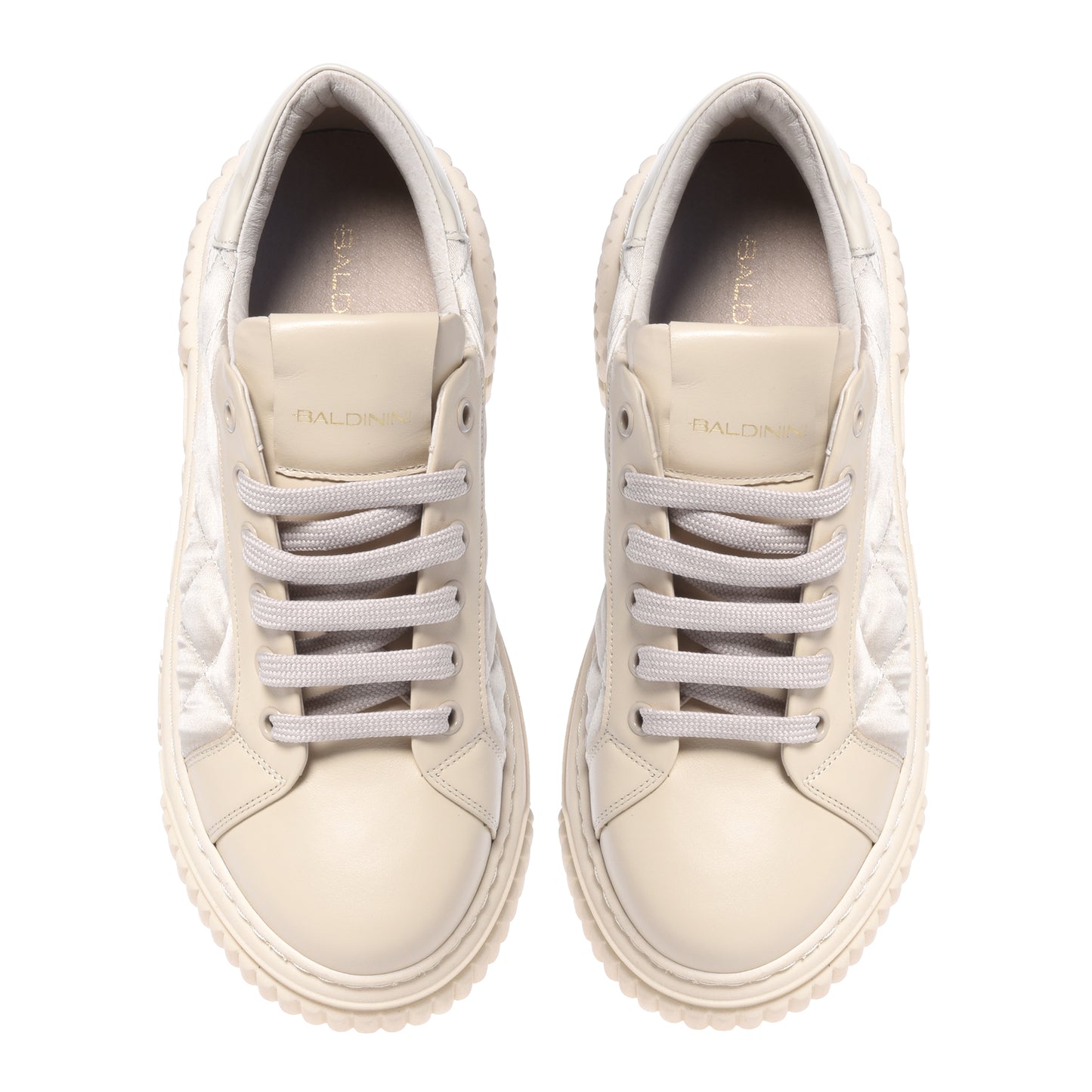 Vanilla quilted fabric sneakers