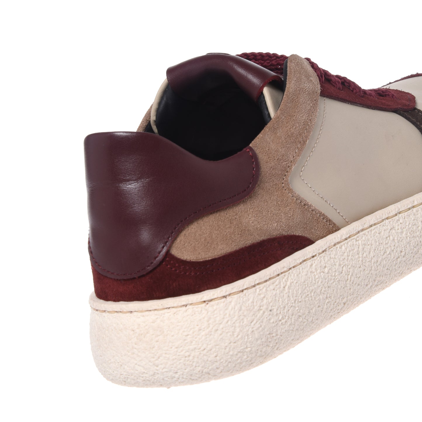 Sneakers in pelle scamosciata bordeaux e pelle color carne