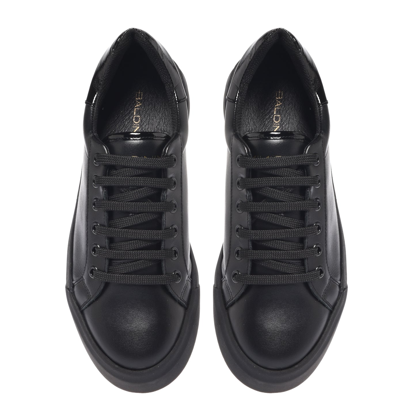 Sneaker in black leather and black naplak