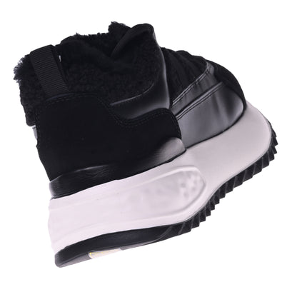 Sneakers nere in pelle scamosciata ed eco-montone