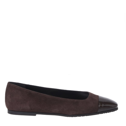 Dark brown patent leather and suede ballerinas
