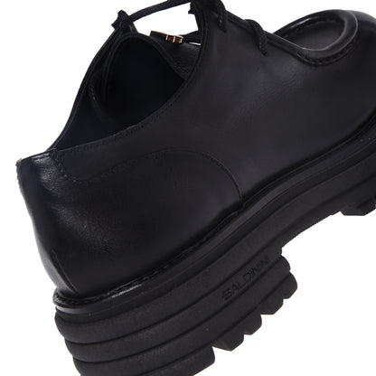 Chaussures noires en cuir à lacets