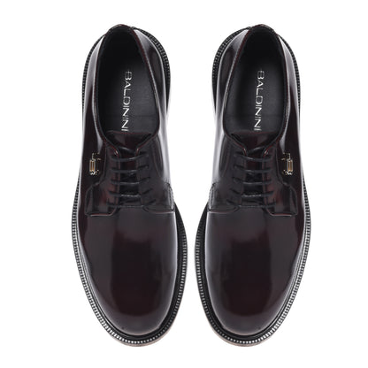 Burgundy lace-up shoes in polished leather