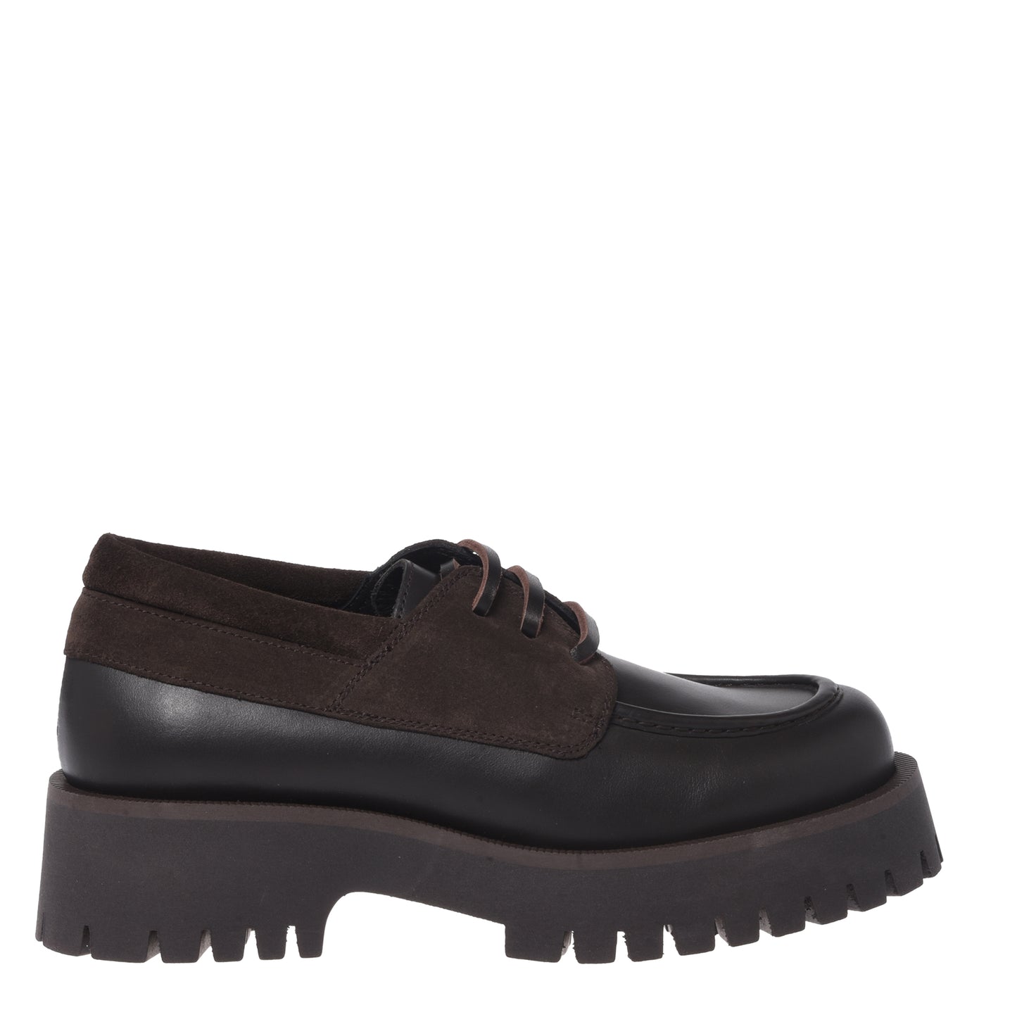 Chaussures marron foncé à lacets en cuir et daim