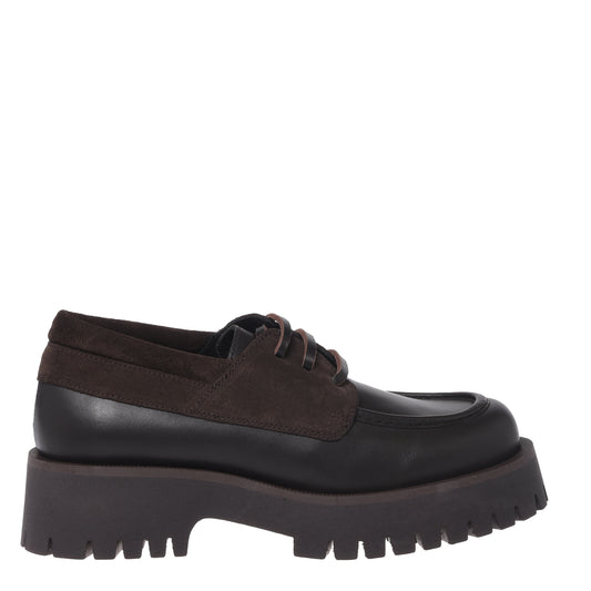 Chaussures marron foncé à lacets en cuir et daim