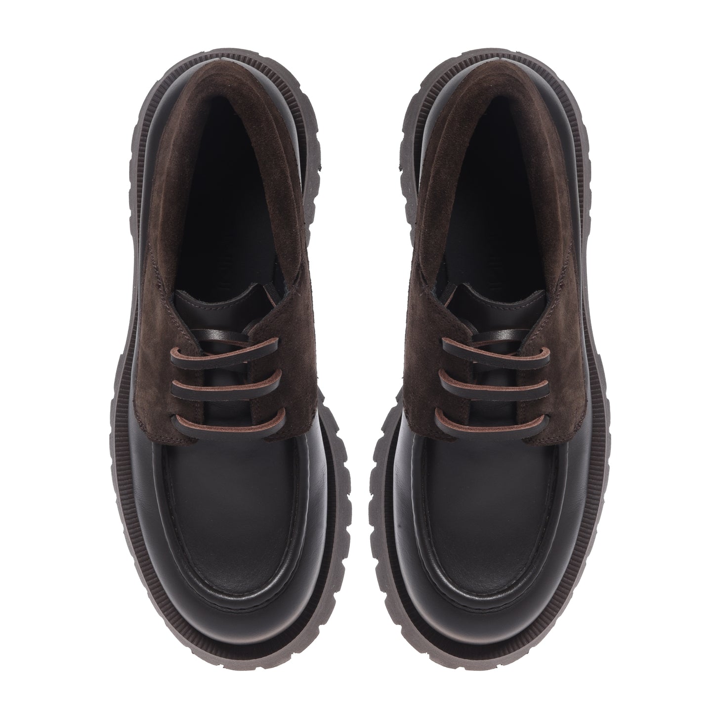 Chaussures marron foncé à lacets en cuir et daim