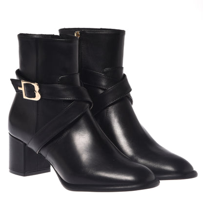 Stivaletti in pelle nera