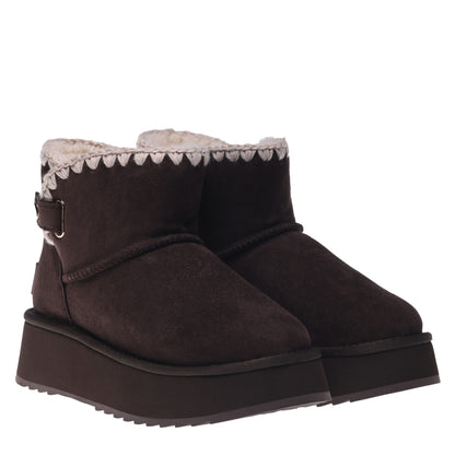 Bottines en daim marron foncé